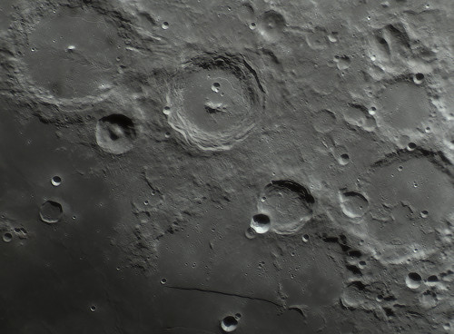 2025-03-08-1956_2-D-UV-Moon_lapl4_ap850_DS_as_gimp.jpg